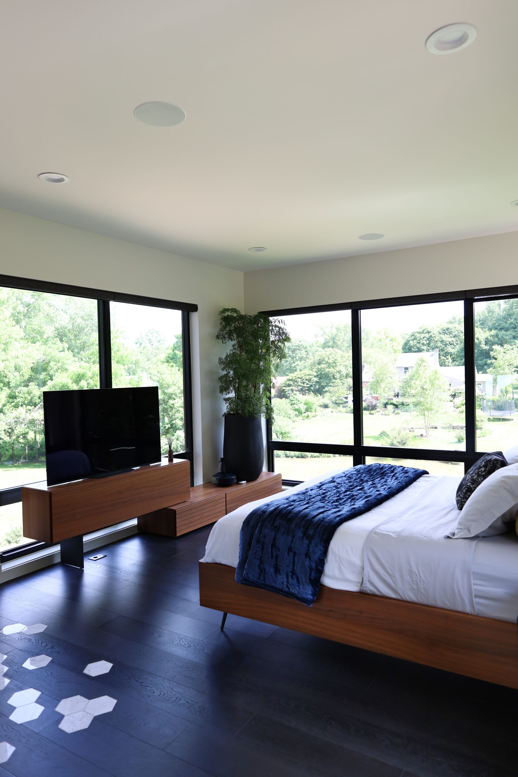 20000101_041915040_iOS-scaled