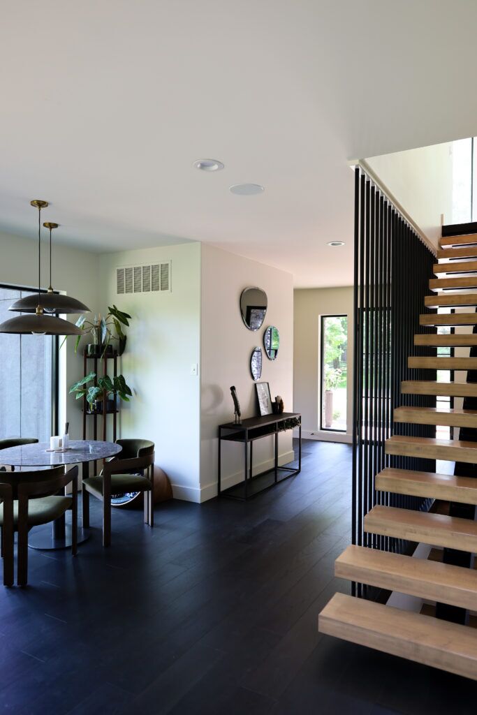 20000101_051051160_iOS-683x1024