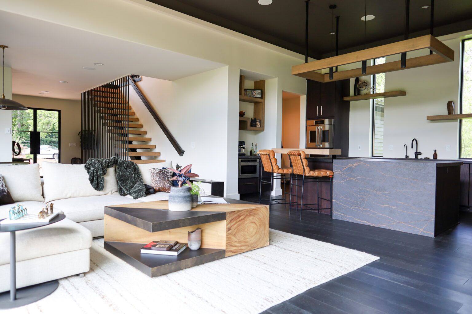 20000101_050348000_iOS-1536x1024